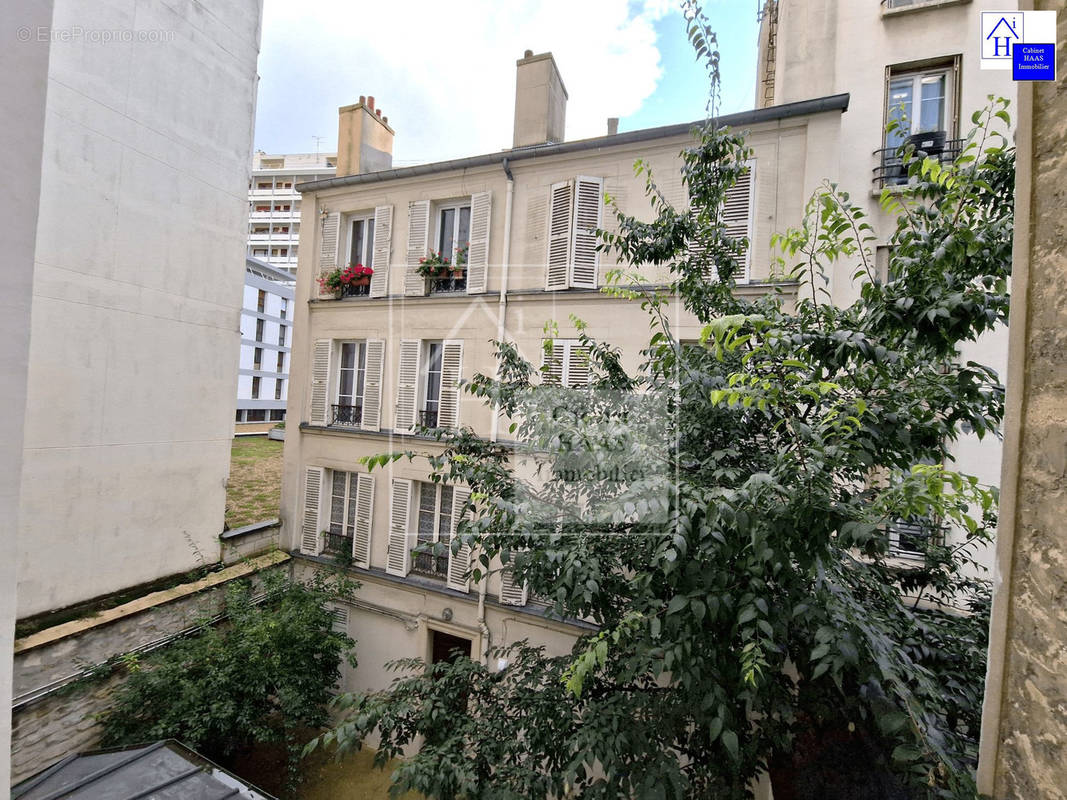 Vue - Appartement à PARIS-12E