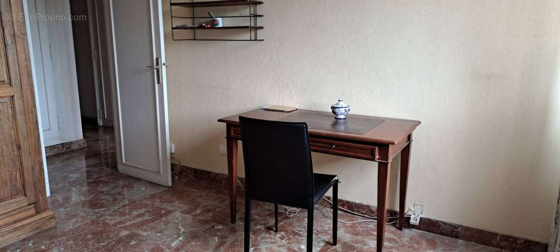 Appartement à MARSEILLE-9E