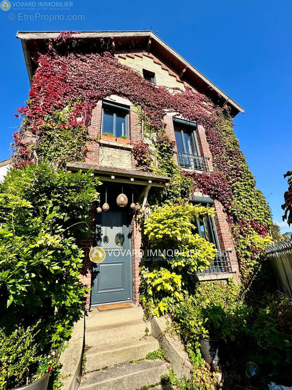 Maison à SAINT-BRICE-SOUS-FORET