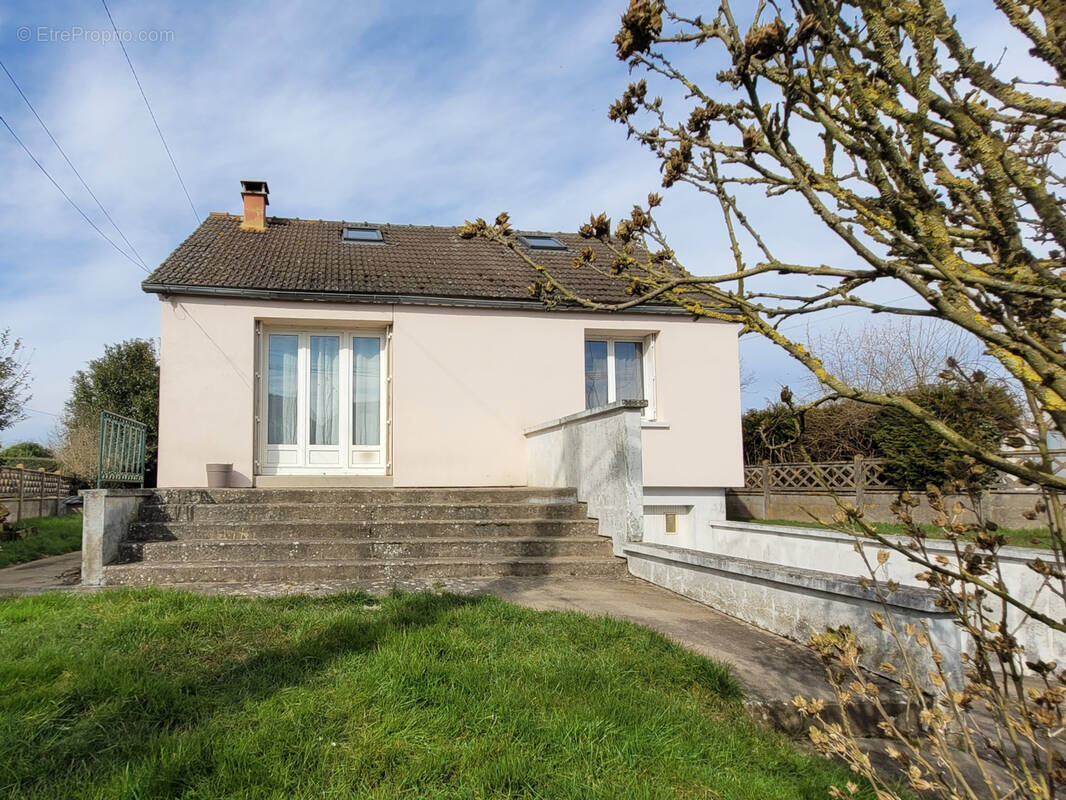 Maison à SAINVILLE