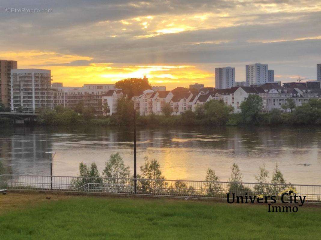 Appartement à SAINT-SEBASTIEN-SUR-LOIRE