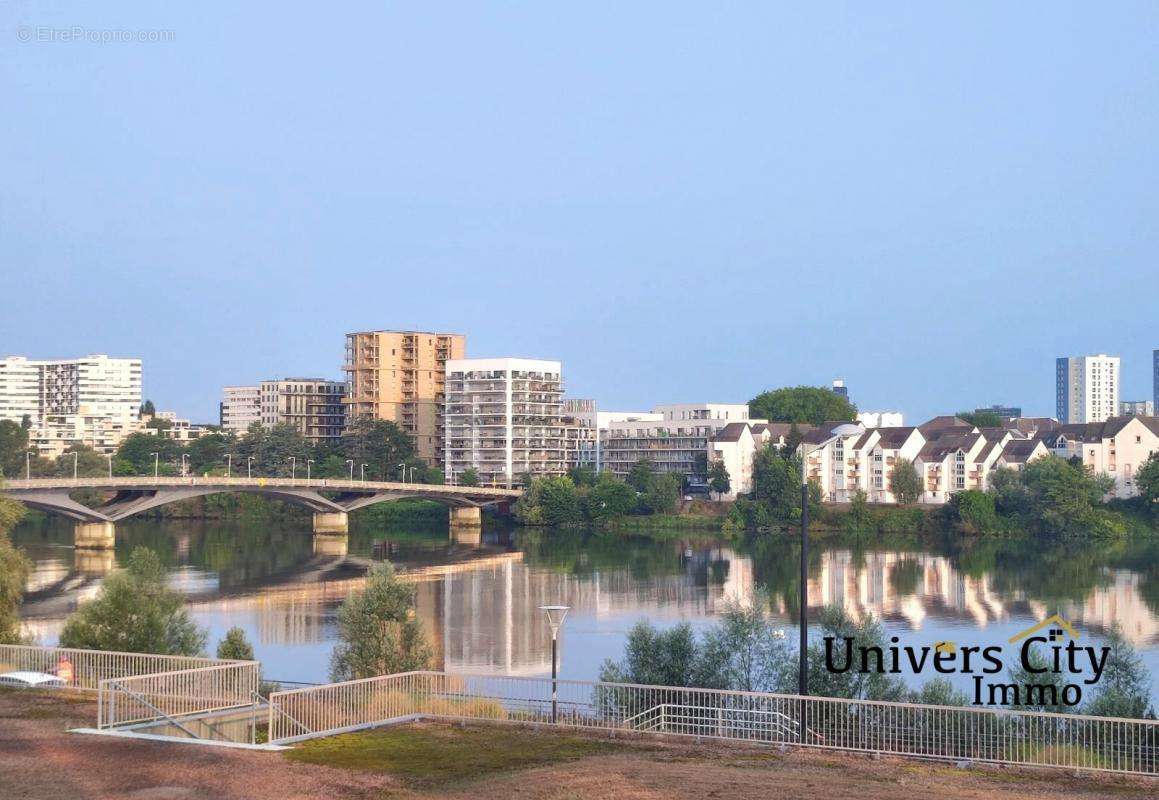 Appartement à SAINT-SEBASTIEN-SUR-LOIRE