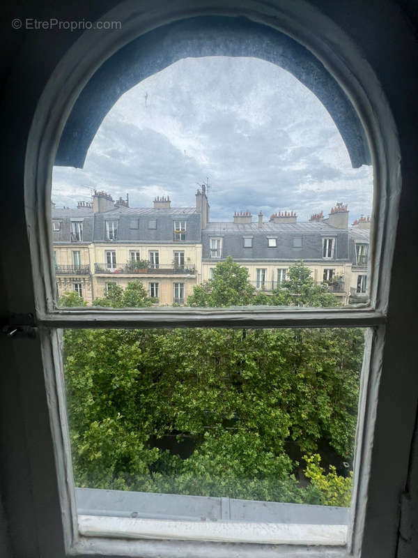 Appartement à PARIS-10E