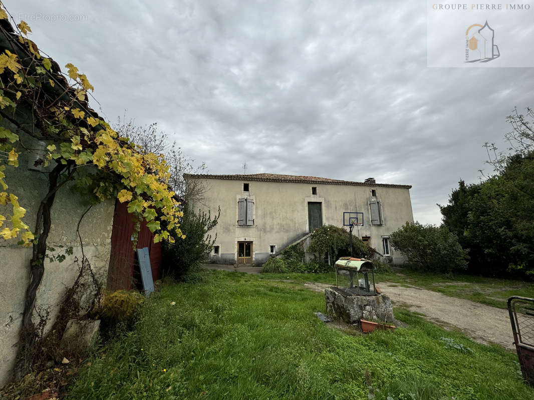 Maison à BERNEUIL