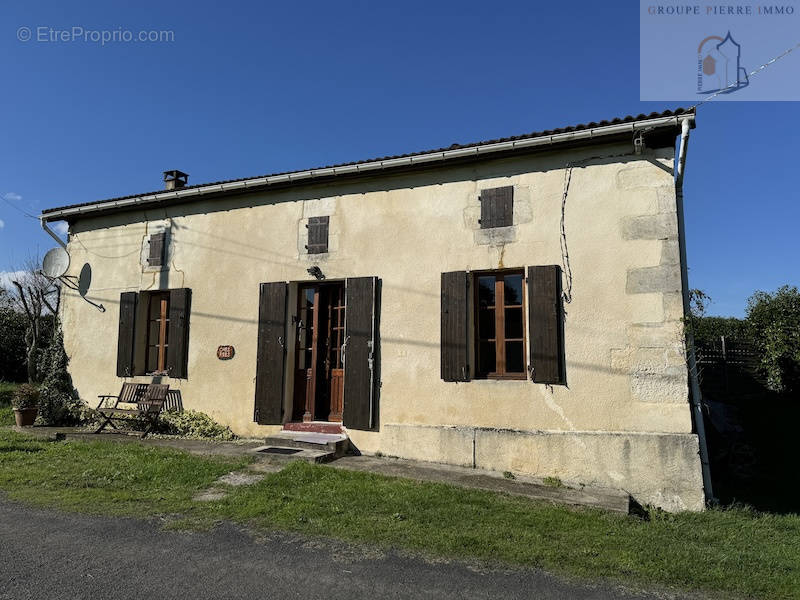 Maison à CLERAC