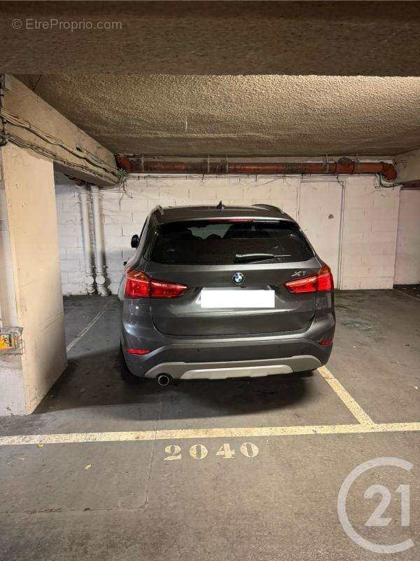 Parking à MAISONS-ALFORT