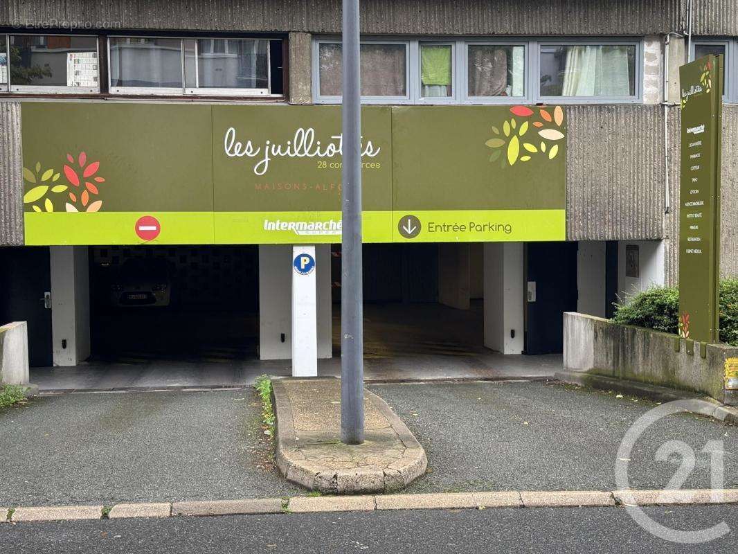 Parking à MAISONS-ALFORT