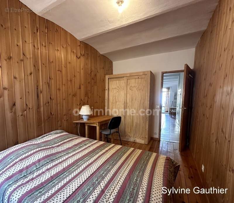 Appartement à VEYNES