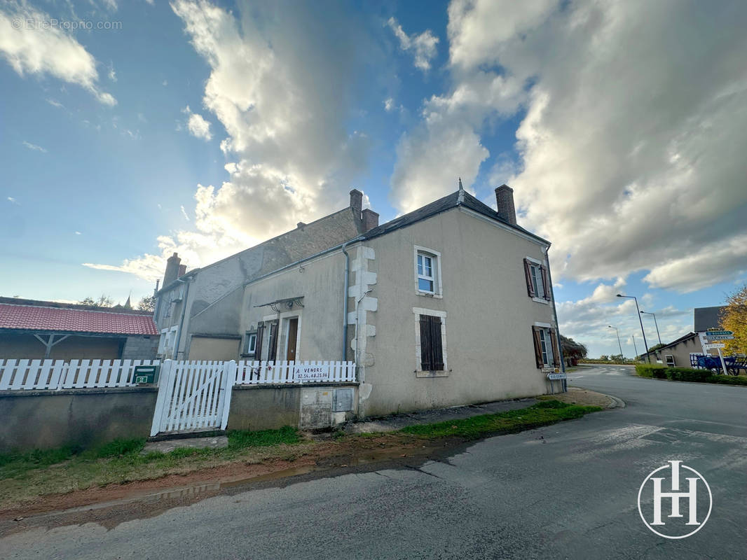 Maison à SAINT-CHRISTOPHE-EN-BOUCHERIE