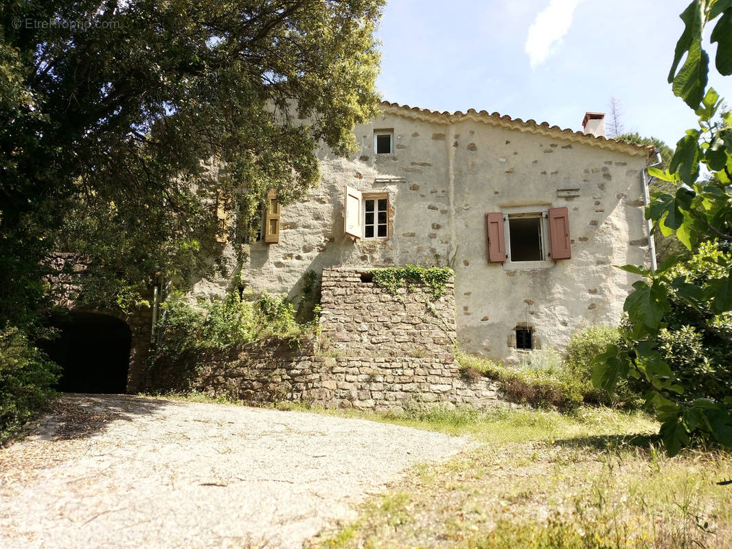 Maison à CROS