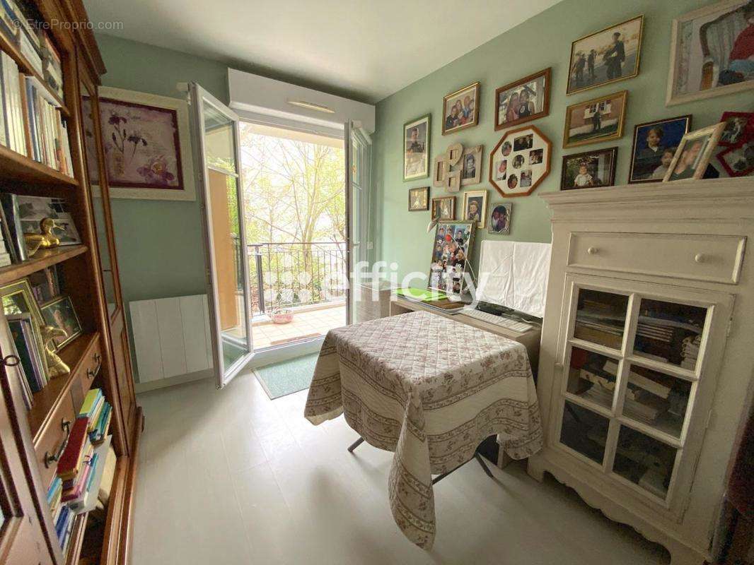 Appartement à RUEIL-MALMAISON