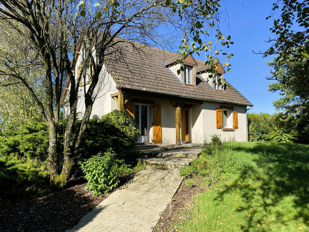 Maison à COURTENAY