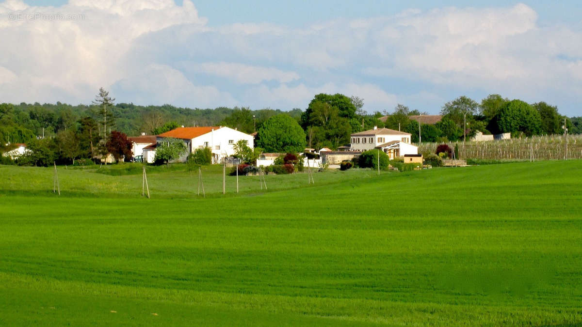 Maison à JONZAC