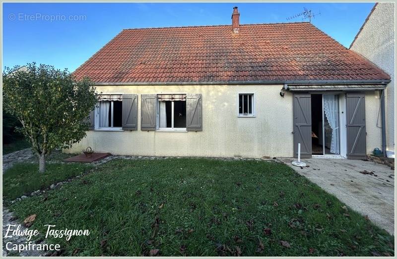 Maison à SAINT-MARTIN-DU-TERTRE