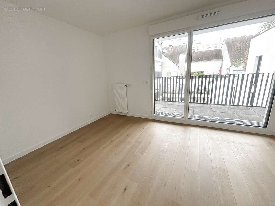 Appartement à ENGHIEN-LES-BAINS