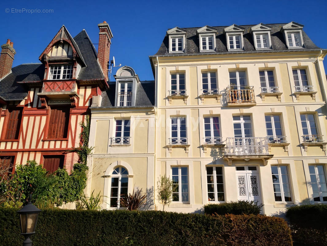 Appartement à TROUVILLE-SUR-MER