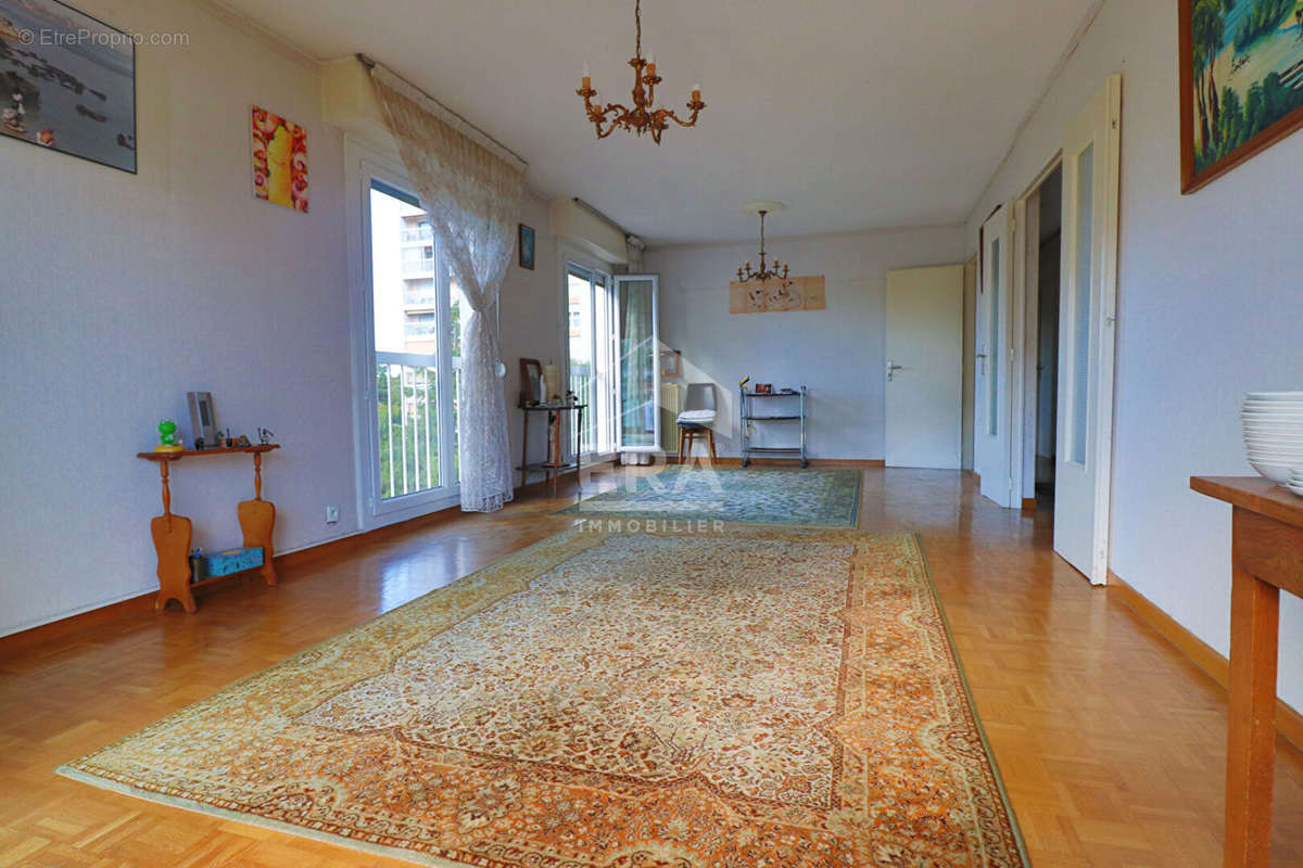 Appartement à MARSEILLE-10E