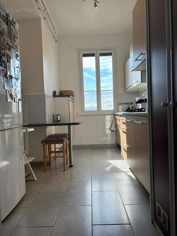 Appartement à MARSEILLE-1E