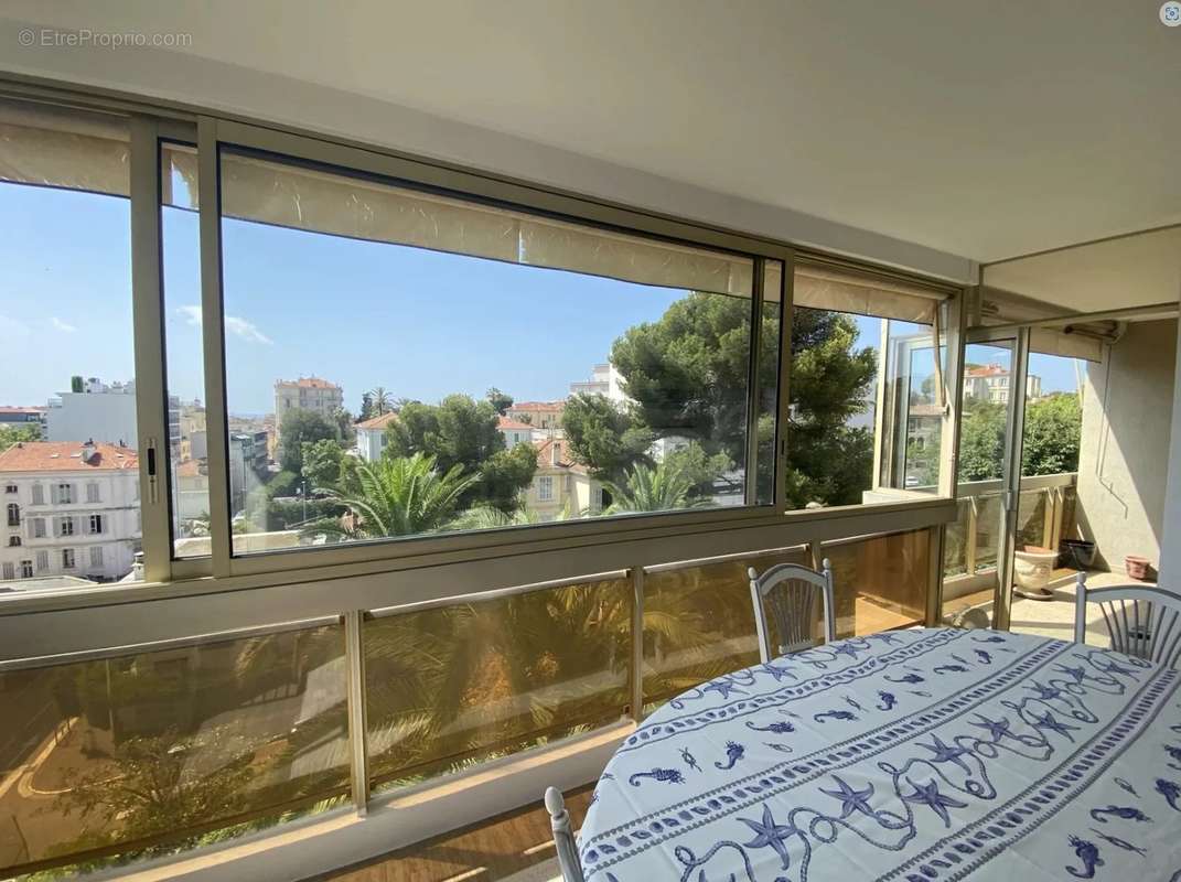 Appartement à CANNES