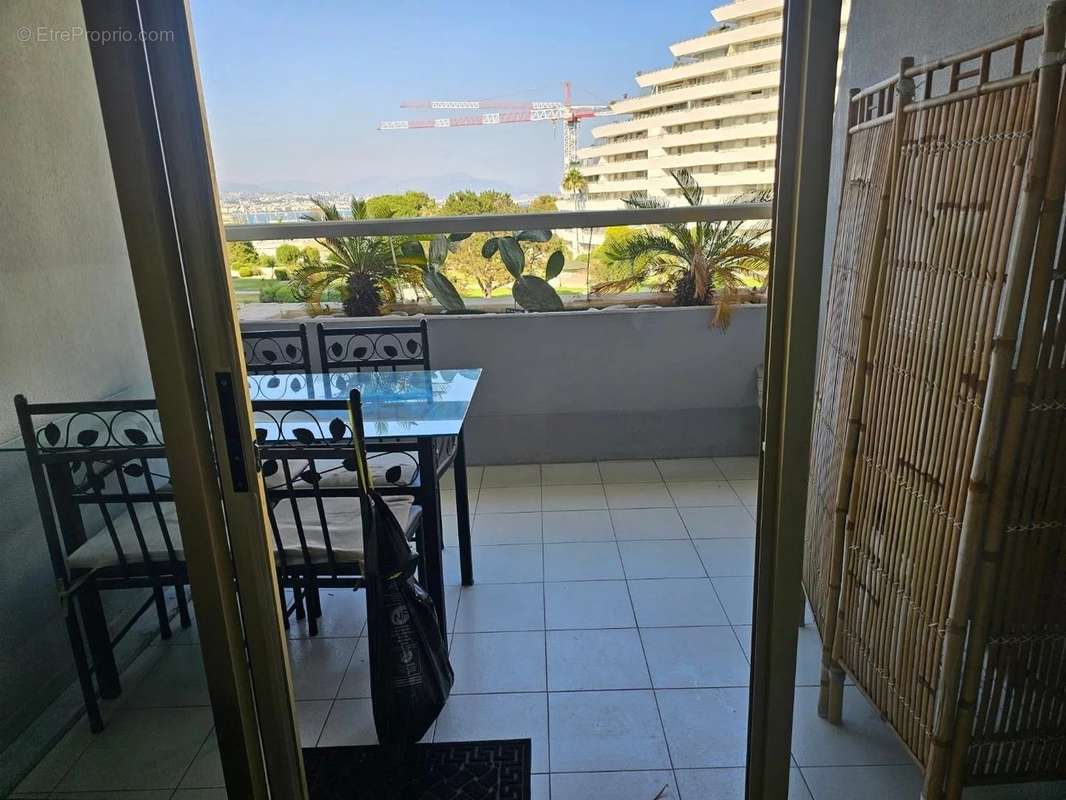 Appartement à VILLENEUVE-LOUBET