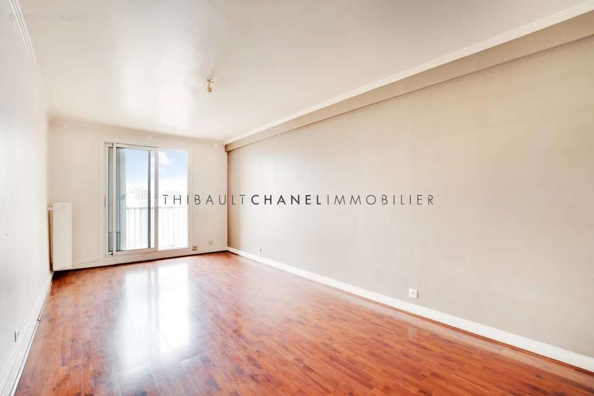 Appartement à PARIS-11E