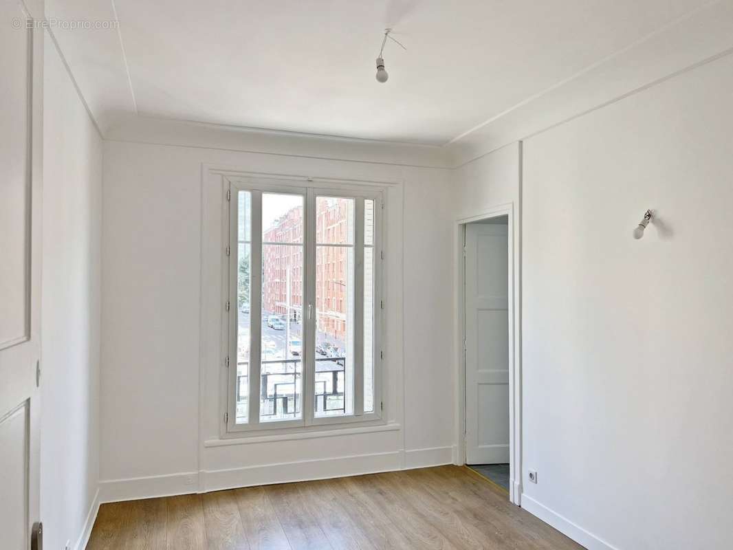 Appartement à PARIS-20E