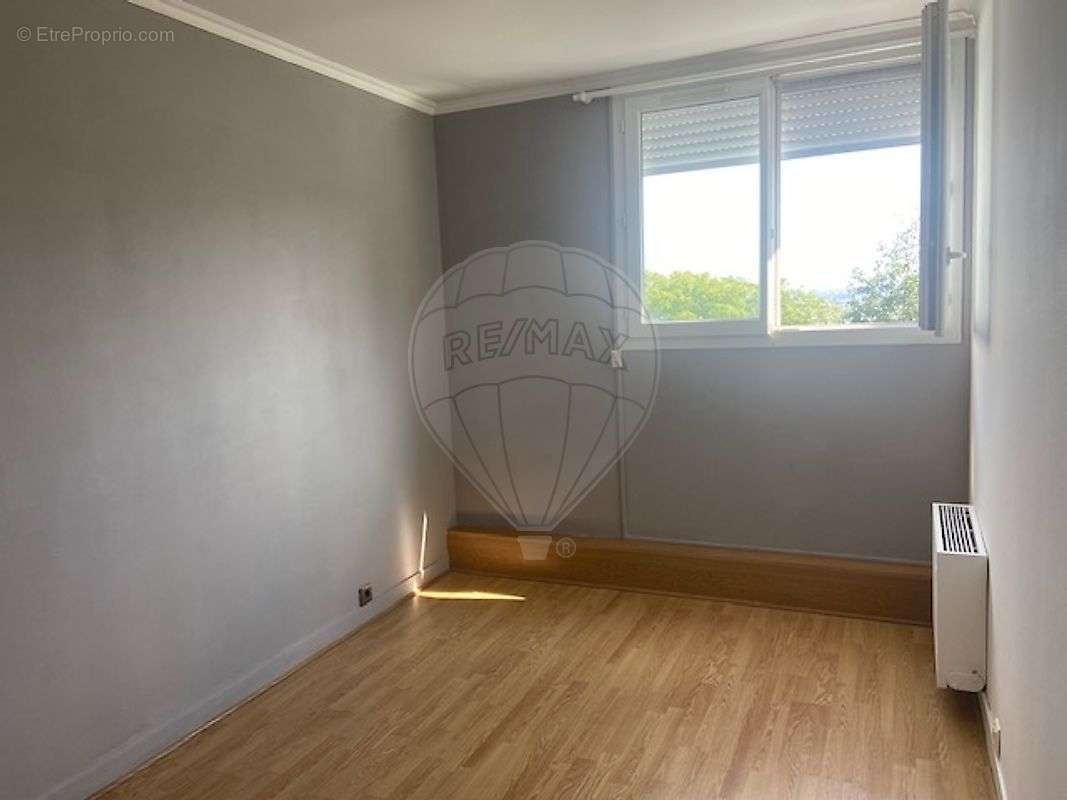 Appartement à FONTENAY-SOUS-BOIS