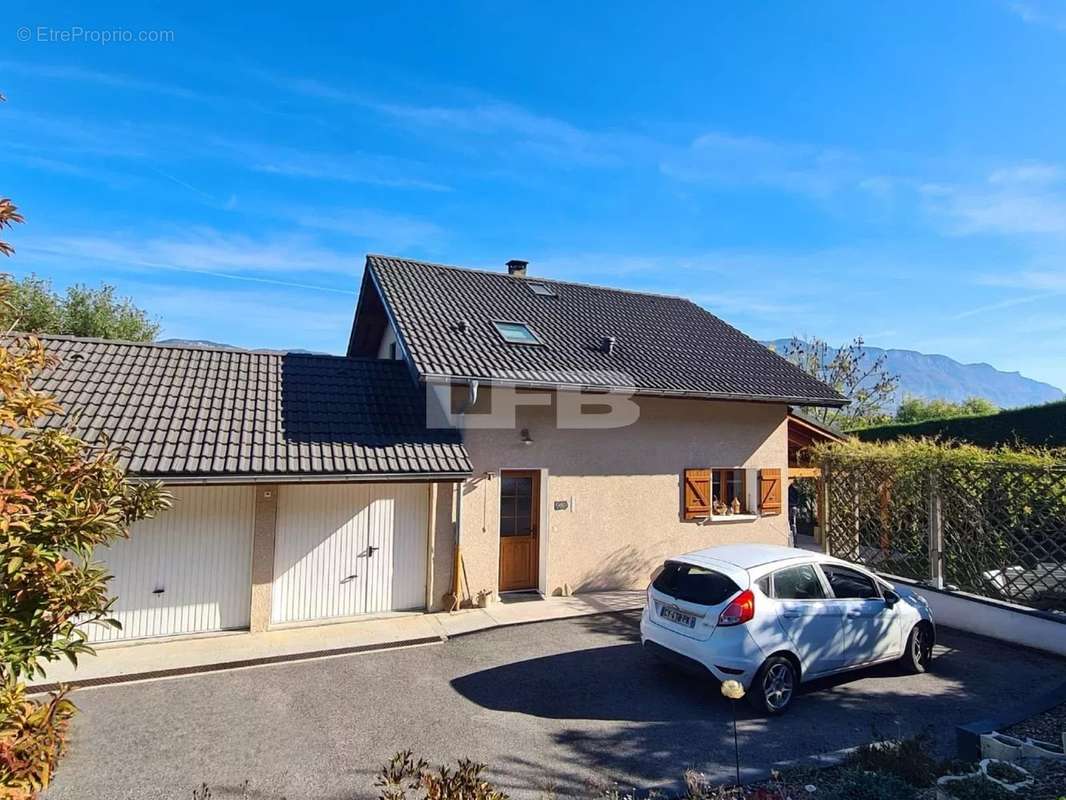 Maison à GRESY-SUR-AIX