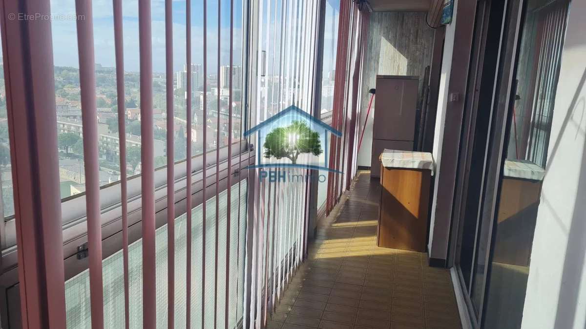 Appartement à MARSEILLE-11E