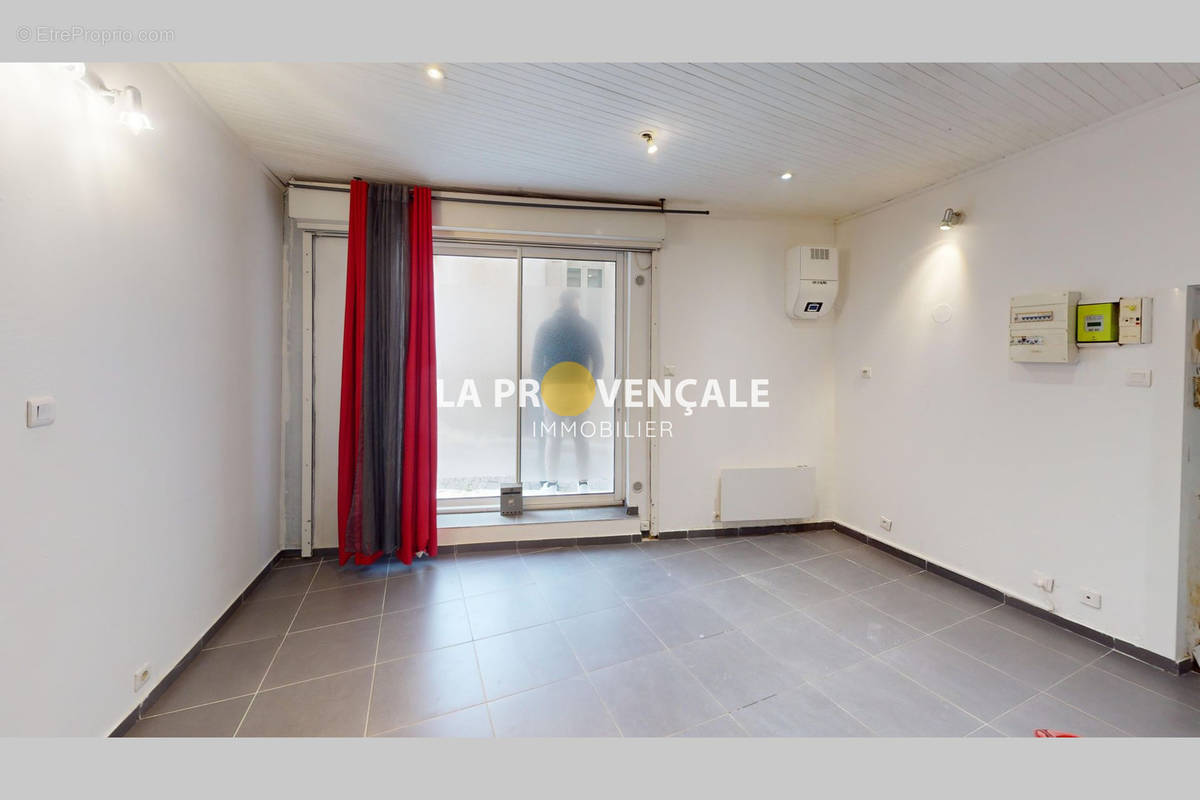 Appartement à POURRIERES