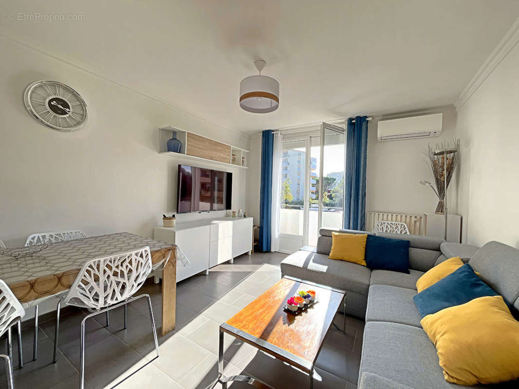 Appartement à SAINT-RAPHAEL