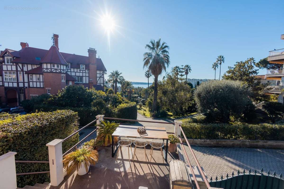 Appartement à CANNES