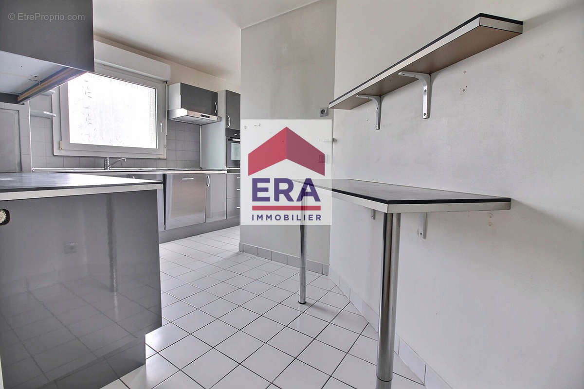 Appartement à GENNEVILLIERS