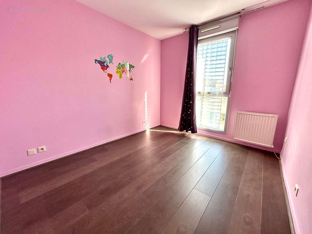 Appartement à NANTERRE