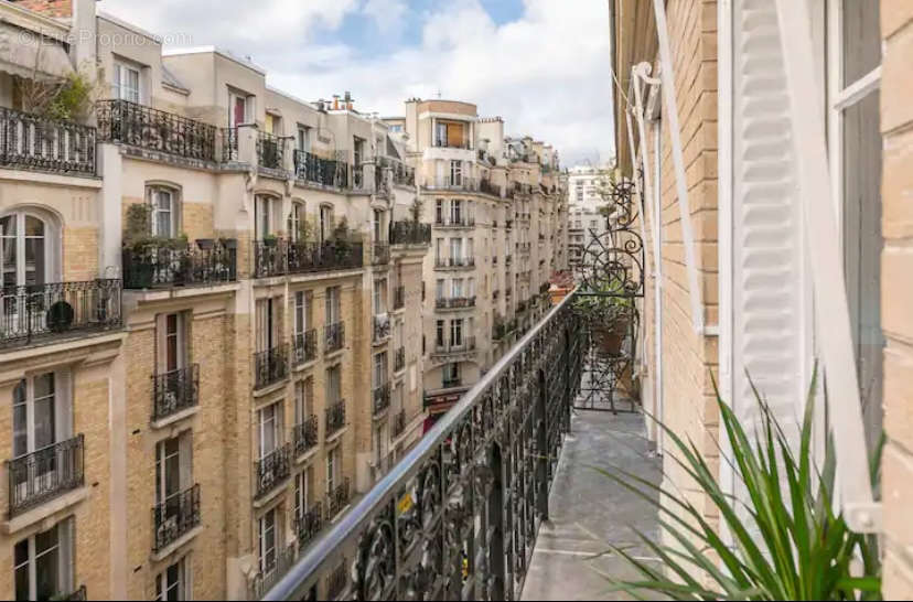 Appartement à PARIS-20E