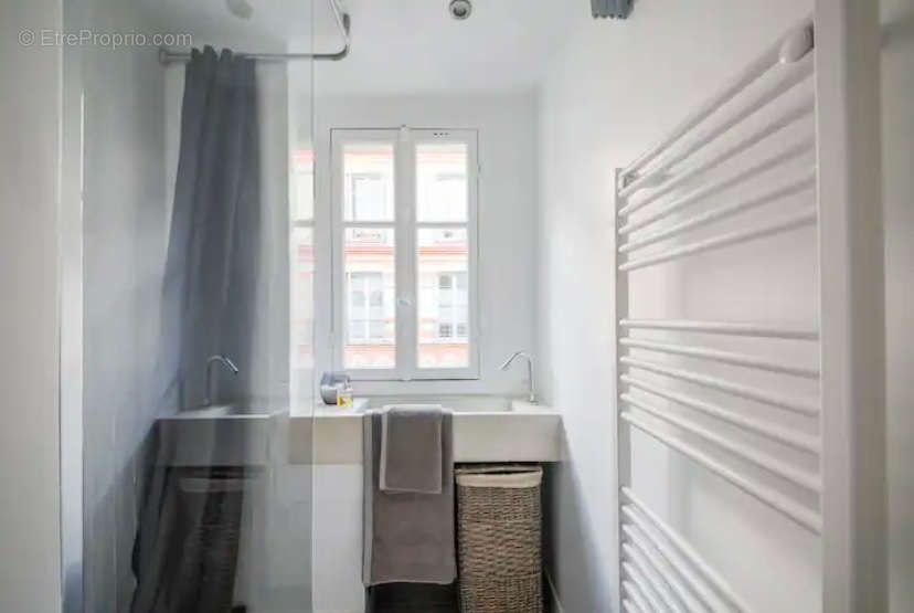 Appartement à PARIS-20E