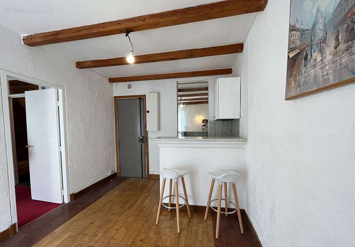 Appartement à PARIS-20E