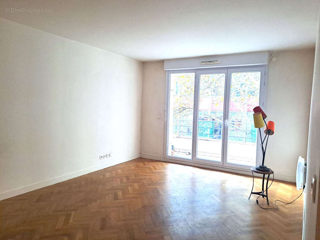 Appartement à MONTROUGE