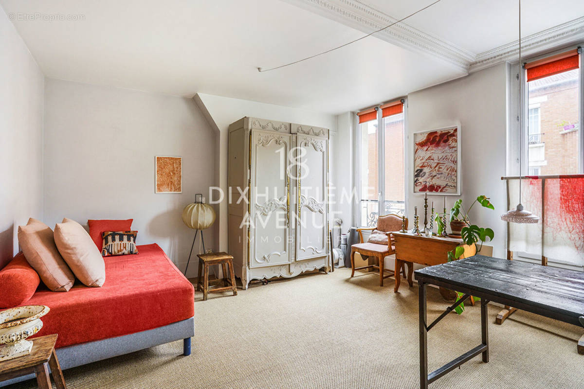 Appartement à PARIS-18E