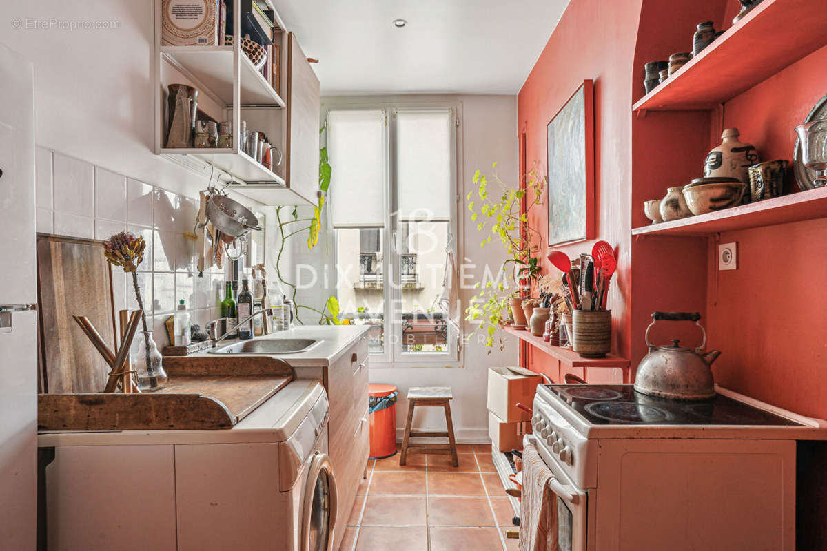 Appartement à PARIS-18E