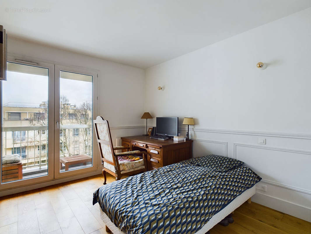 Appartement à PARIS-20E