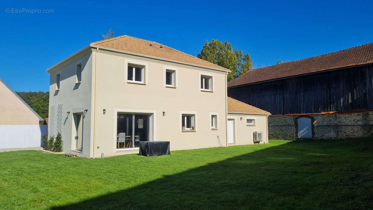 Maison à MAINTENON