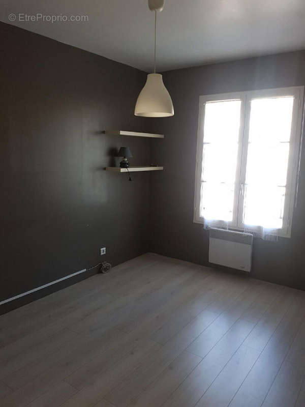 Appartement à EPERNON