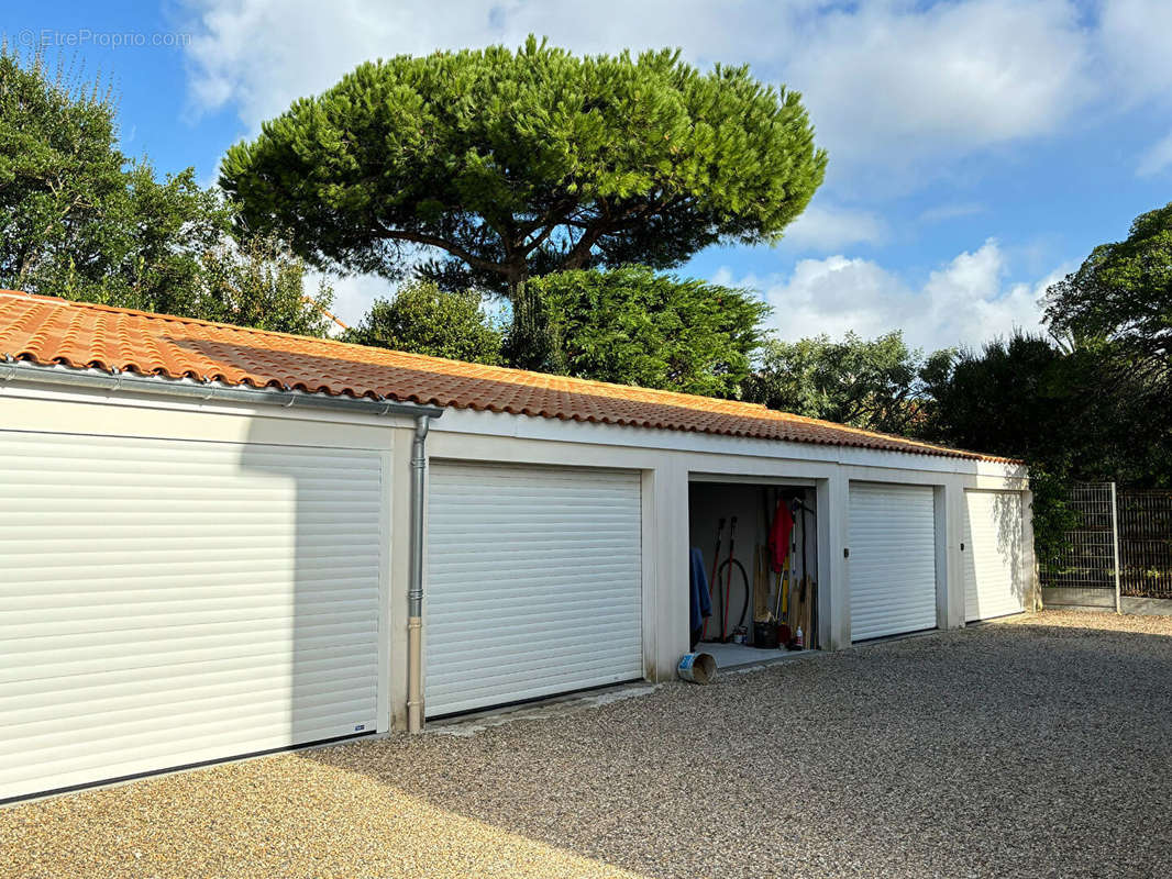 Appartement à VAUX-SUR-MER