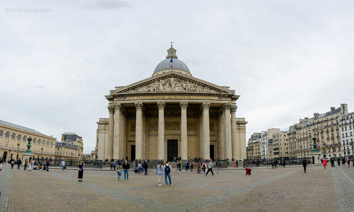 Appartement à PARIS-5E