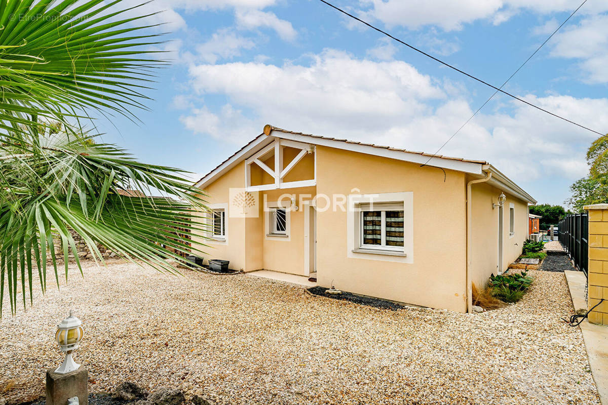 Maison à CUBZAC-LES-PONTS