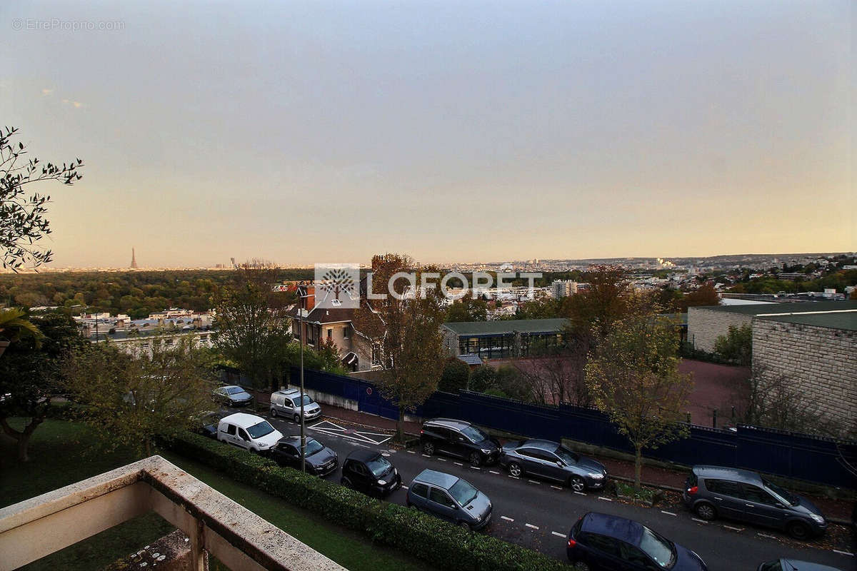 Appartement à SURESNES