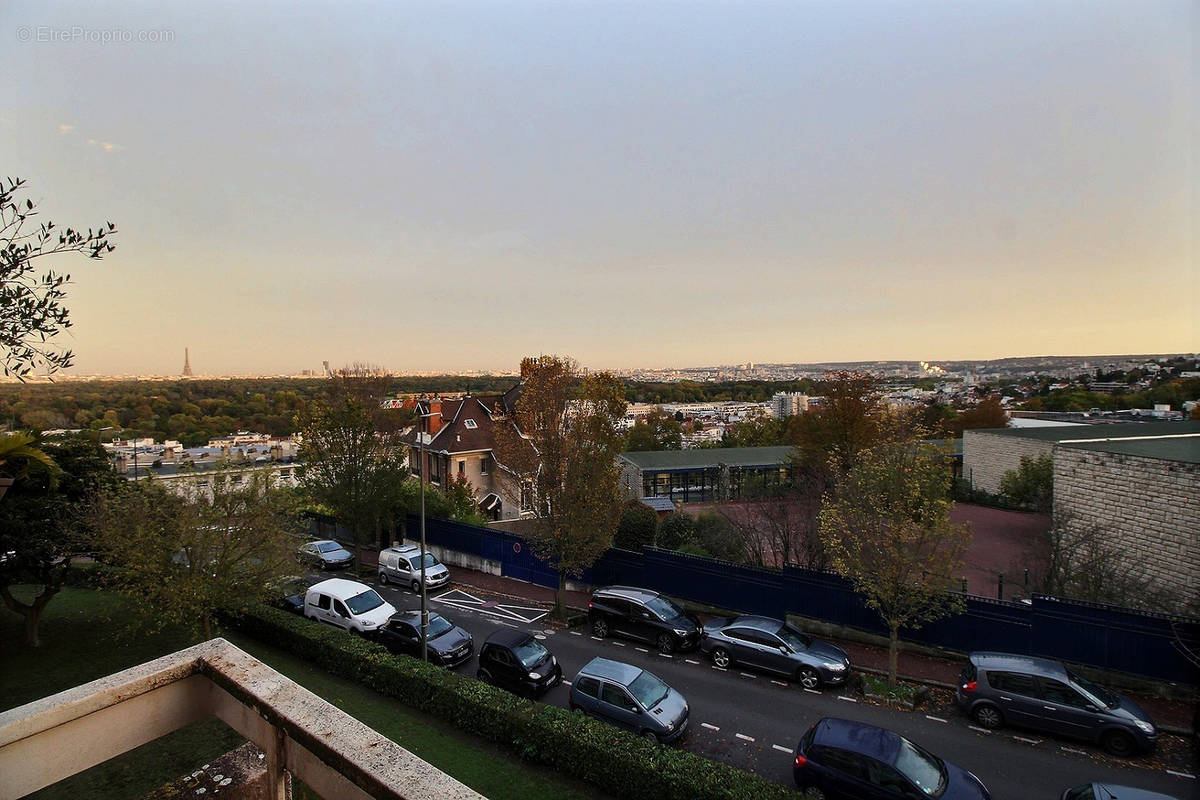 Appartement à SURESNES