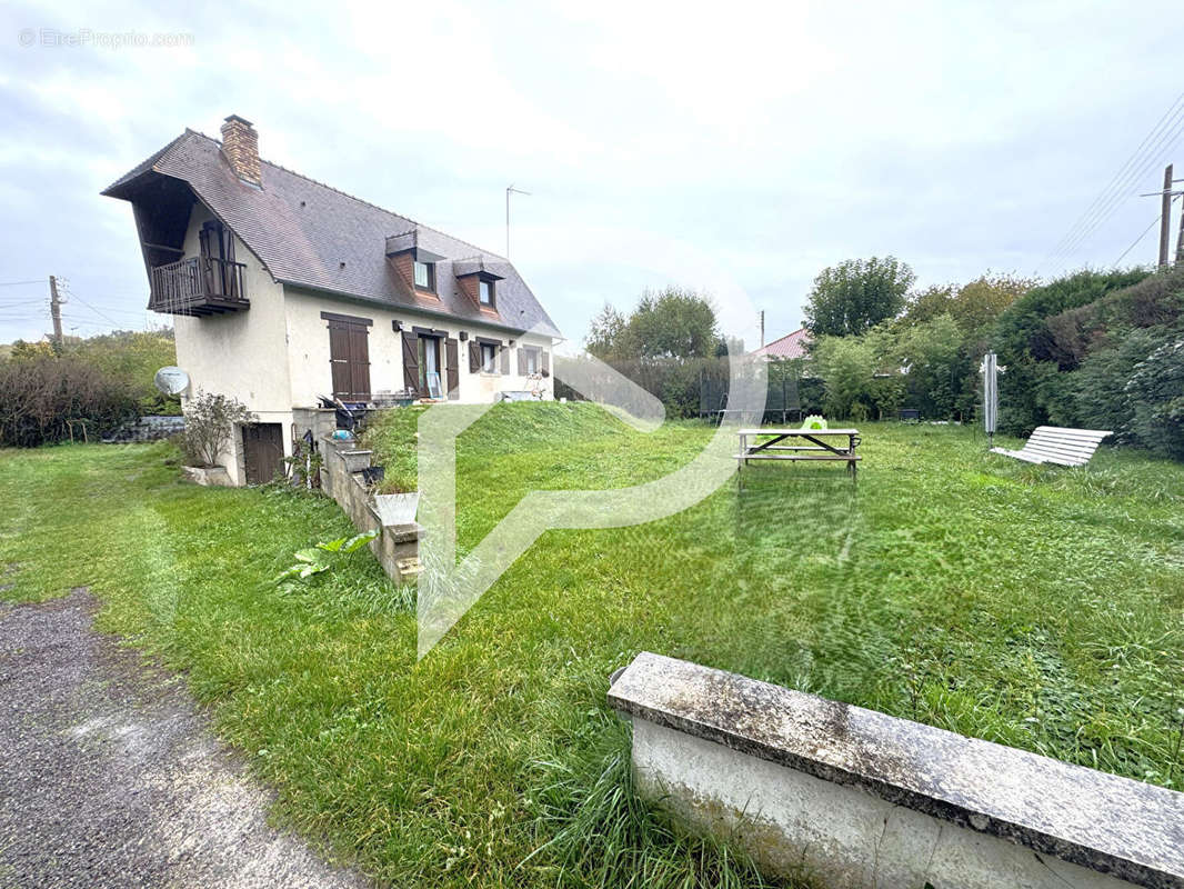 Maison à EZY-SUR-EURE