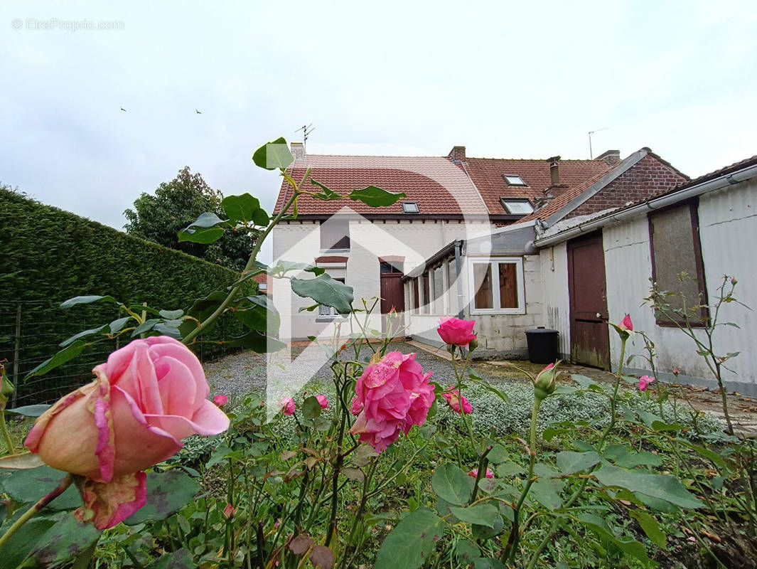 Maison à LOUVIL